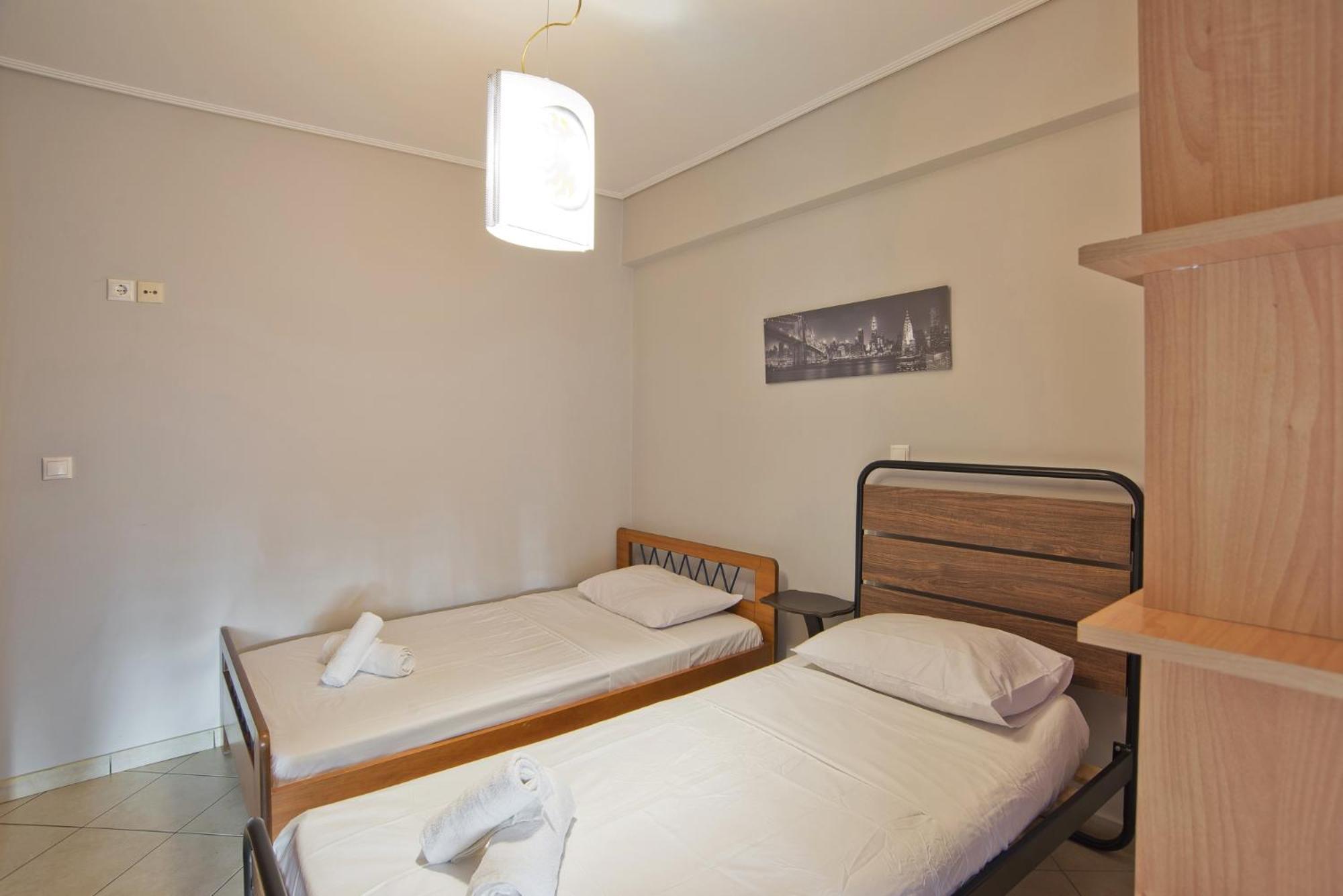 Seaside Spacious 2 Bedroom 2ba, Sea View